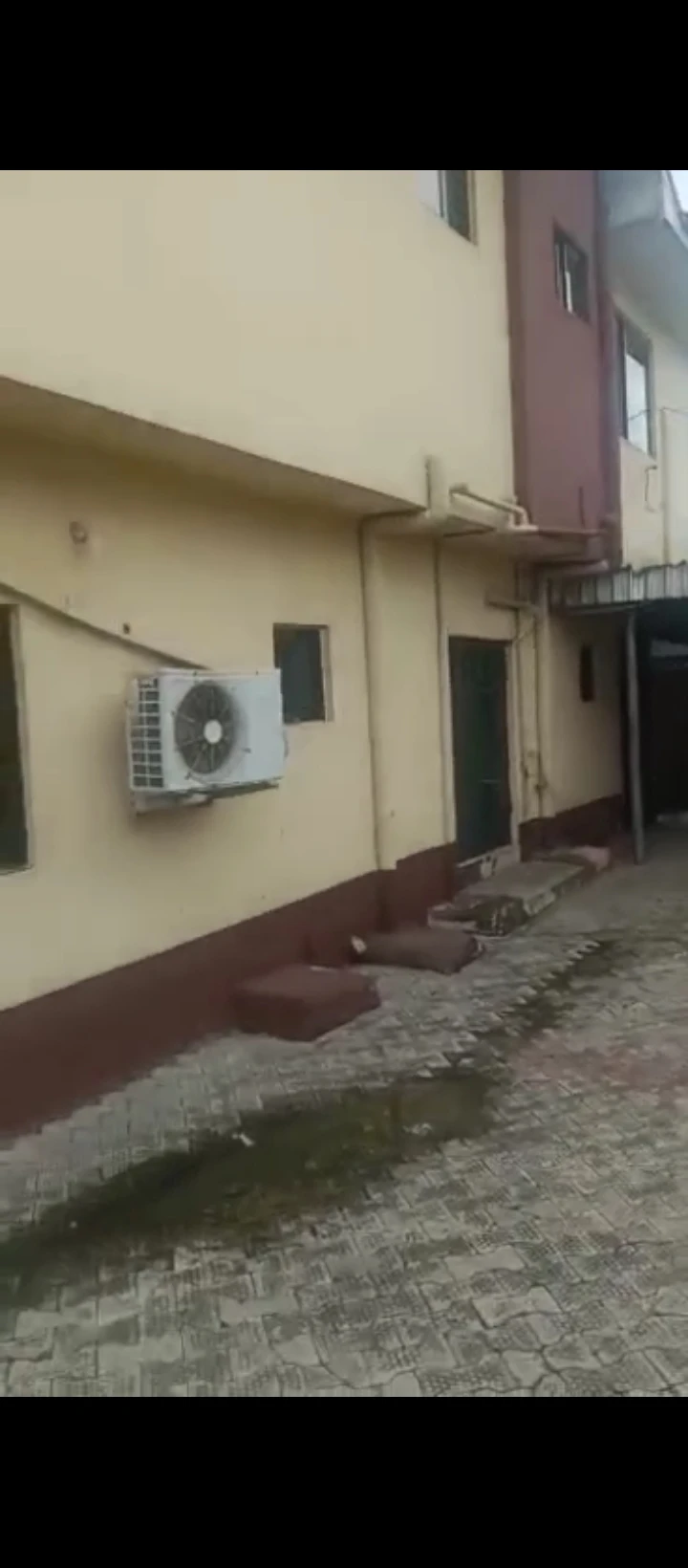 Duplex for Sale in Gra, Edo - Image 4