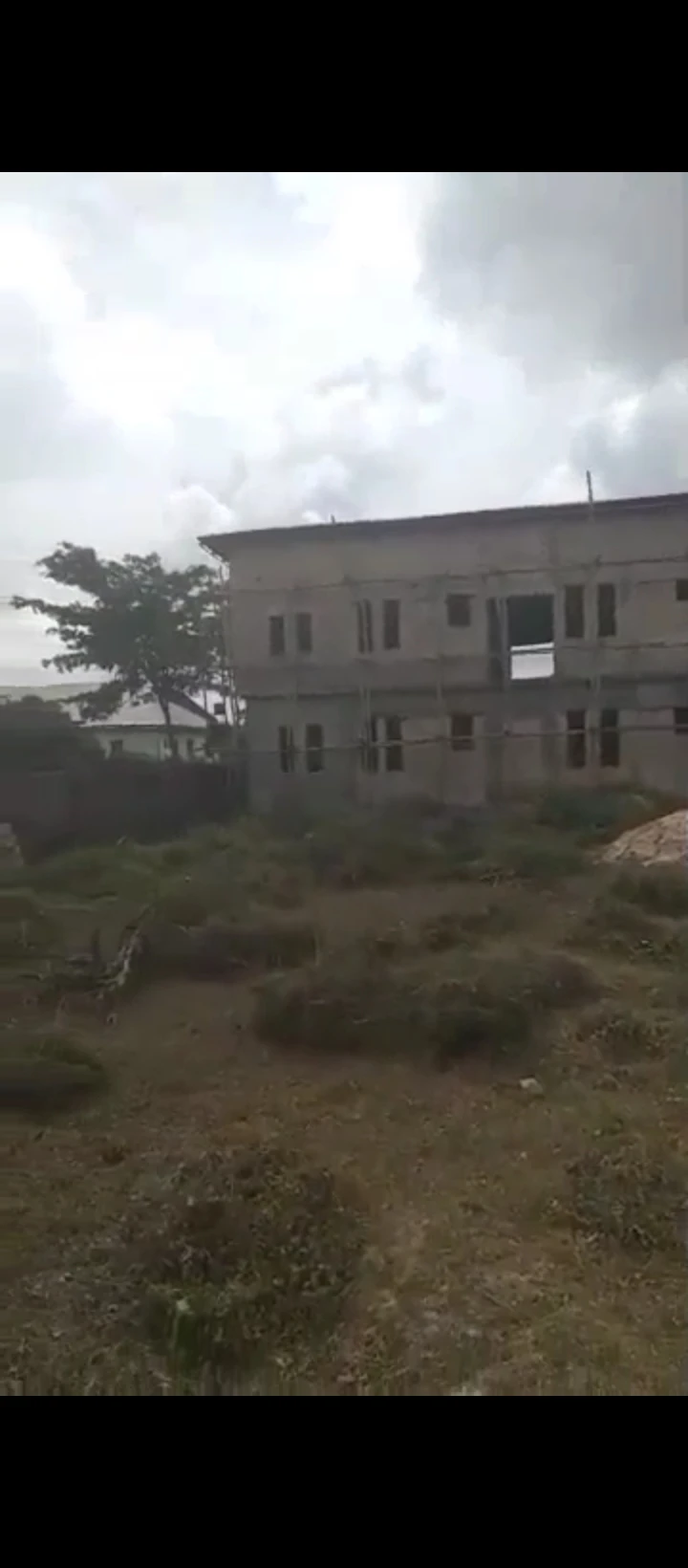 Uncompleted Building for Sale in Iriri airport road, Edo - Image 2