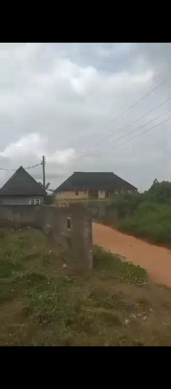 Uncompleted Building for Sale in Iriri airport road, Edo - Image 1