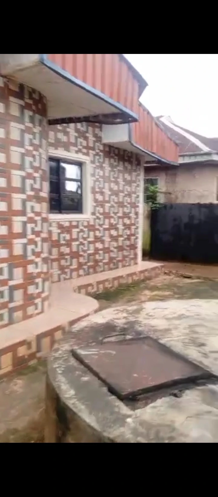3 Bedroom Flat for Sale in Upper saponkba st saviour, Edo - Image 1