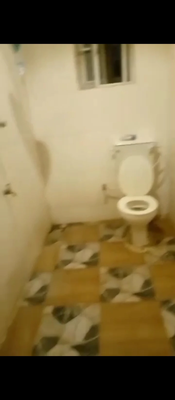 1 Bedroom Flat for Rent in Isihor, Edo - Image 3