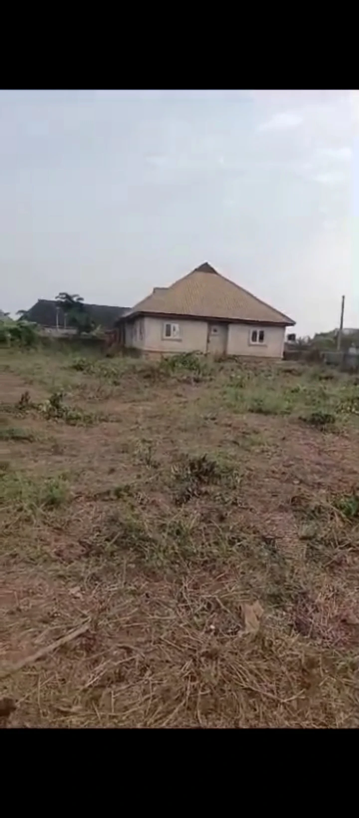 3 Bedroom Flat for Sale in Isihor ugbowo, Edo - Image 1