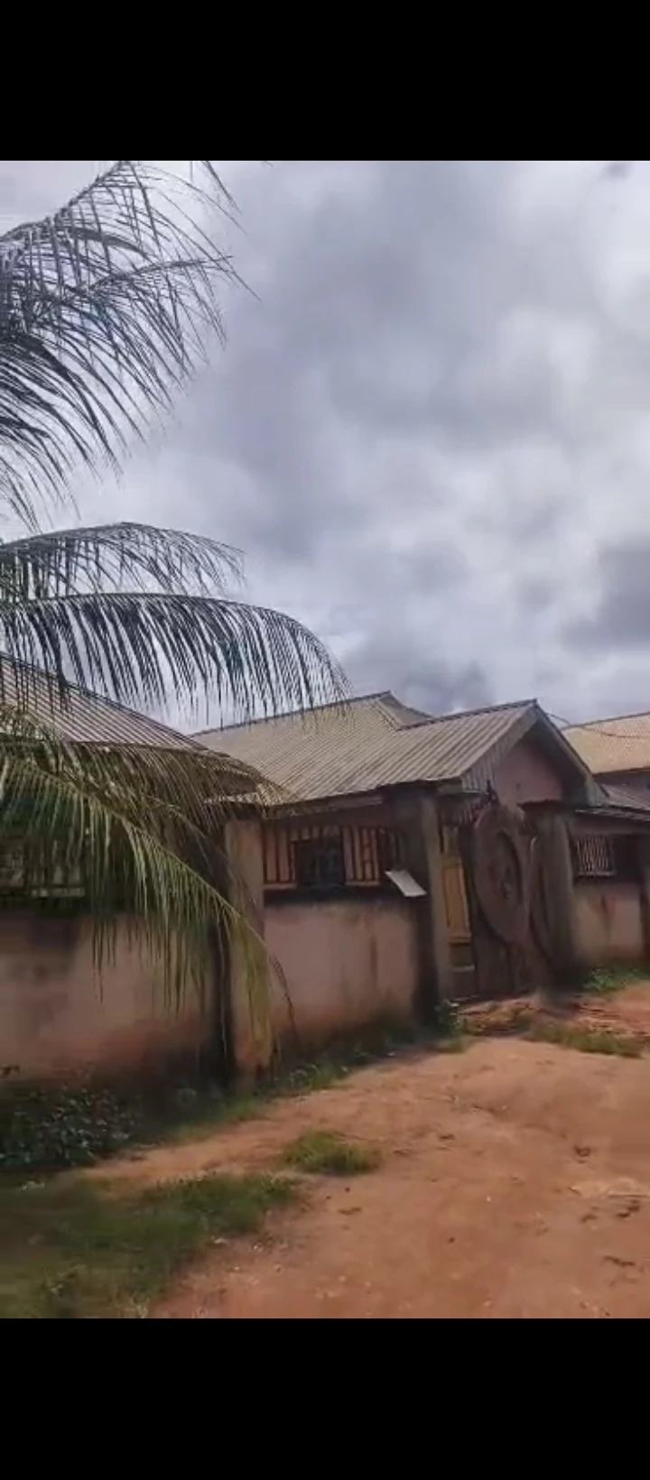 1 Bedroom Flat for Sale in Isihor, Edo - Image 5