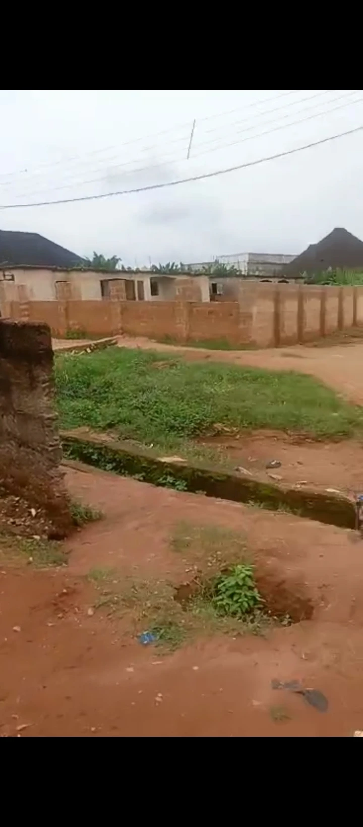 3 Bedroom Flat for Sale in Ebo airport road, Edo - Image 1