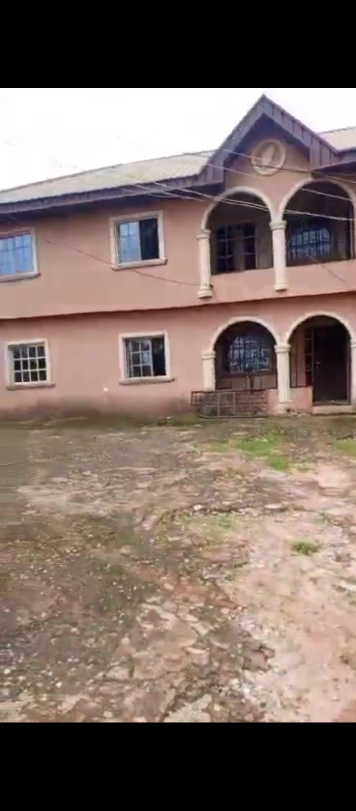 3 Bedroom Flat for Sale in Iriri airport road, Edo - Image 4