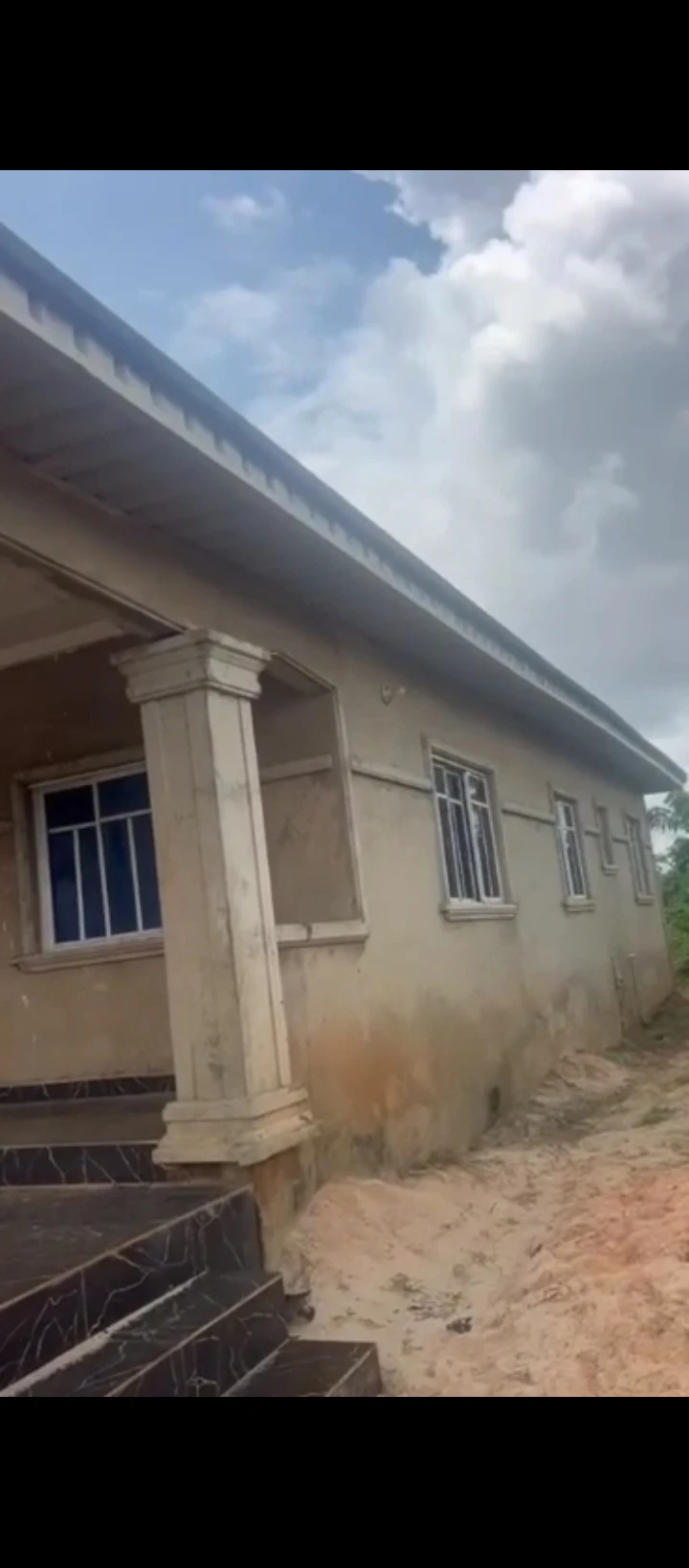Bungalow for Sale in Okhoromi airport road, Edo - Image 5