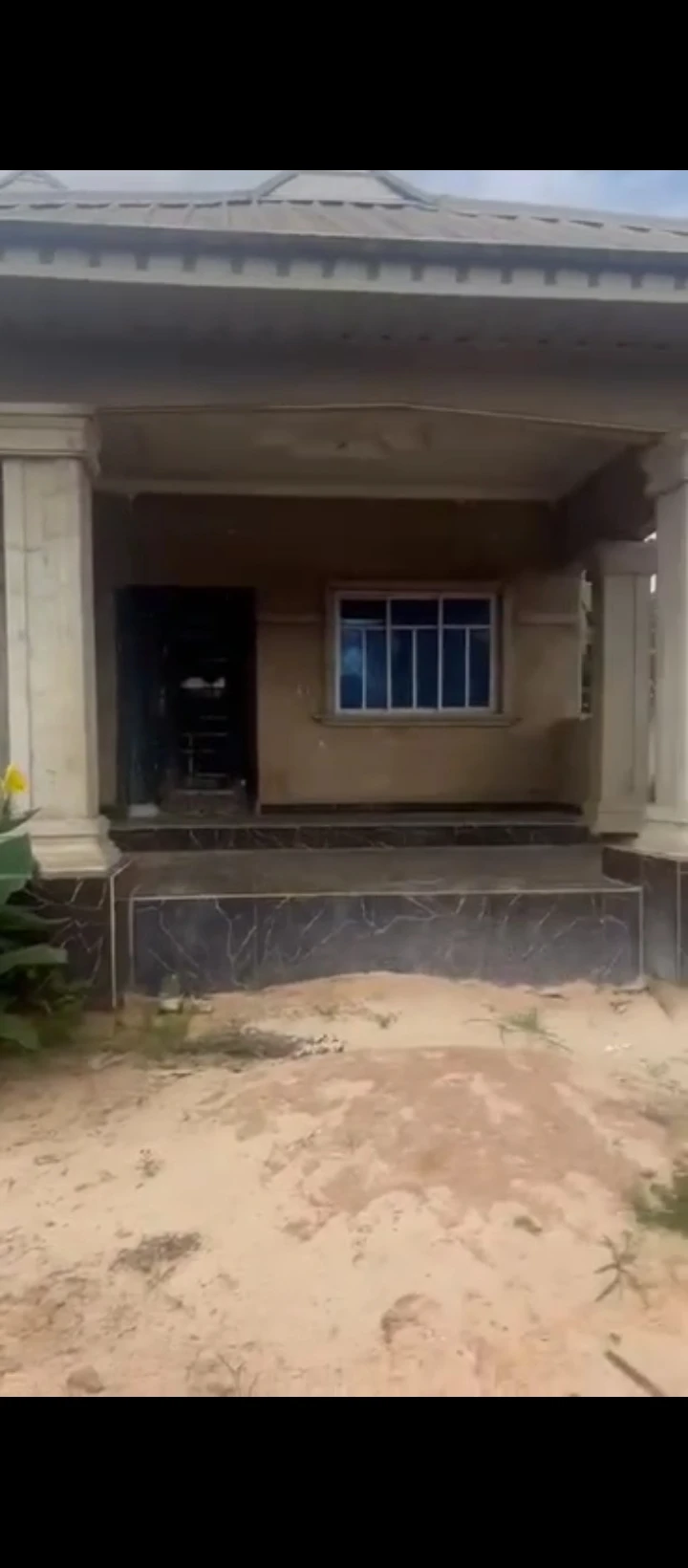 Bungalow for Sale in Okhoromi airport road, Edo - Image 3