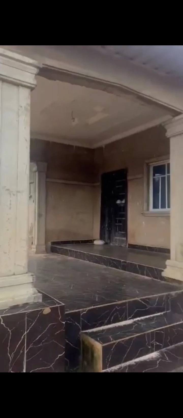 Bungalow for Sale in Okhoromi airport road, Edo - Image 1