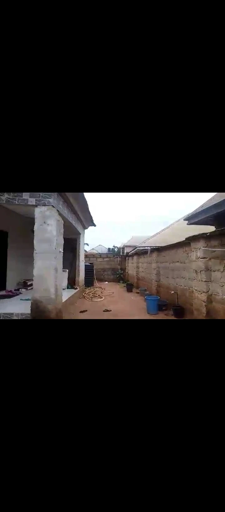 3 Bedroom Flat for Sale in Benin auchi road Eyaen, Edo - Image 4
