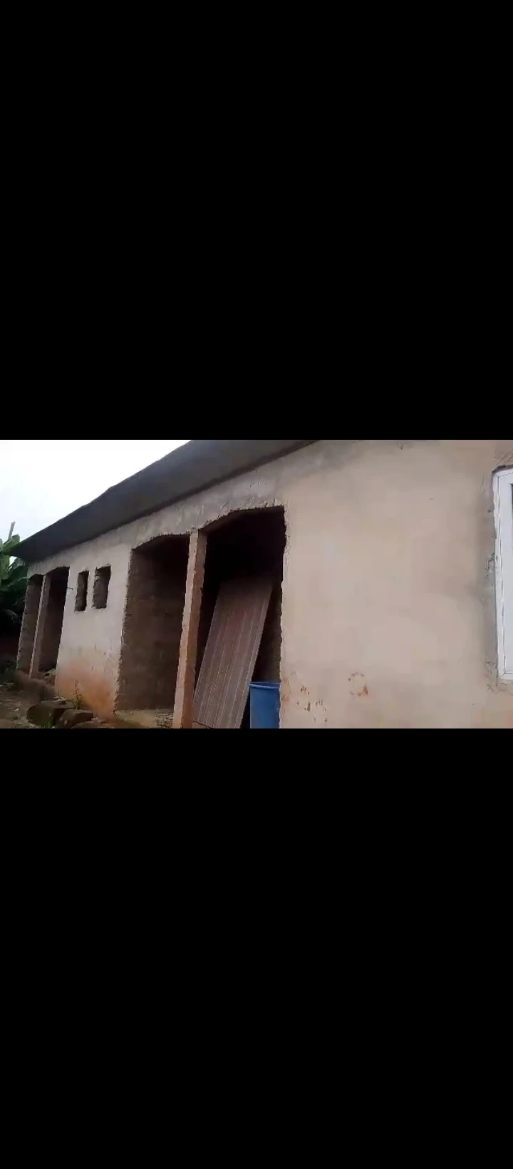 3 Bedroom Flat for Sale in Benin auchi road Eyaen, Edo - Image 6