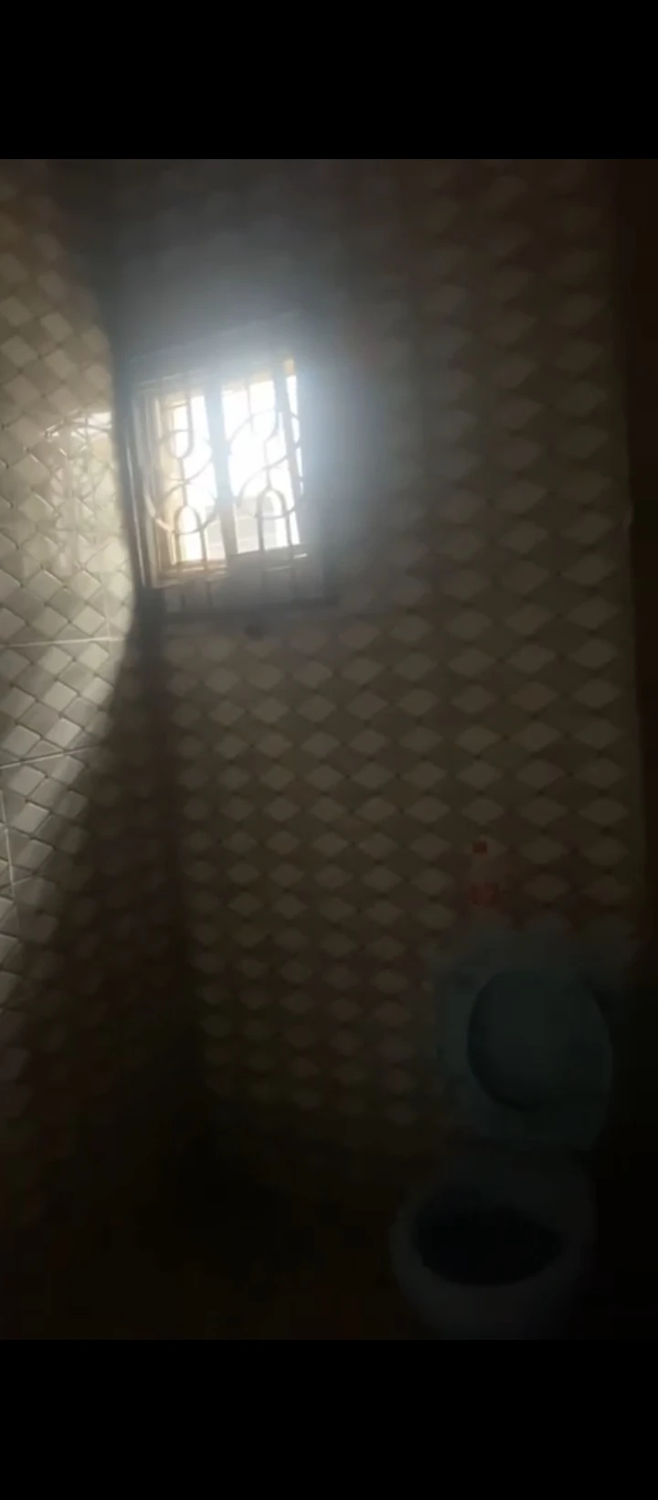 2 Bedroom Flat for Sale in MTN mask ugbor, Edo - Image 3