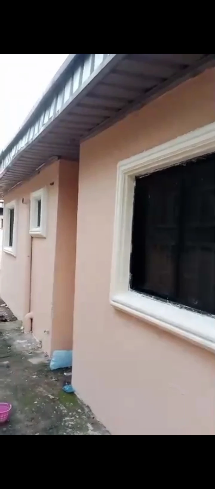 3 Bedroom Flat for Sale in Ikhuenero agbor park, Edo - Image 1