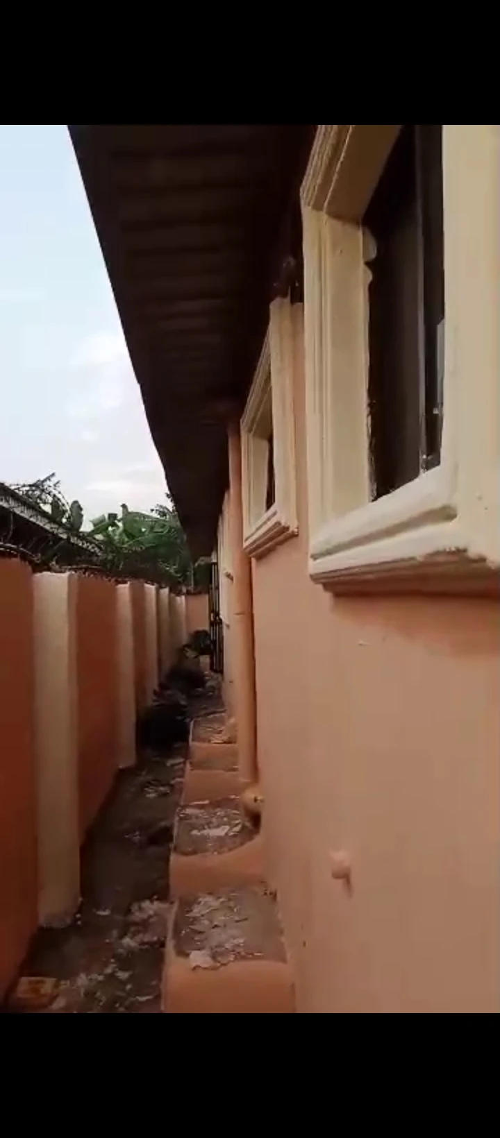 3 Bedroom Flat for Sale in Ikhuenero agbor park, Edo - Image 4