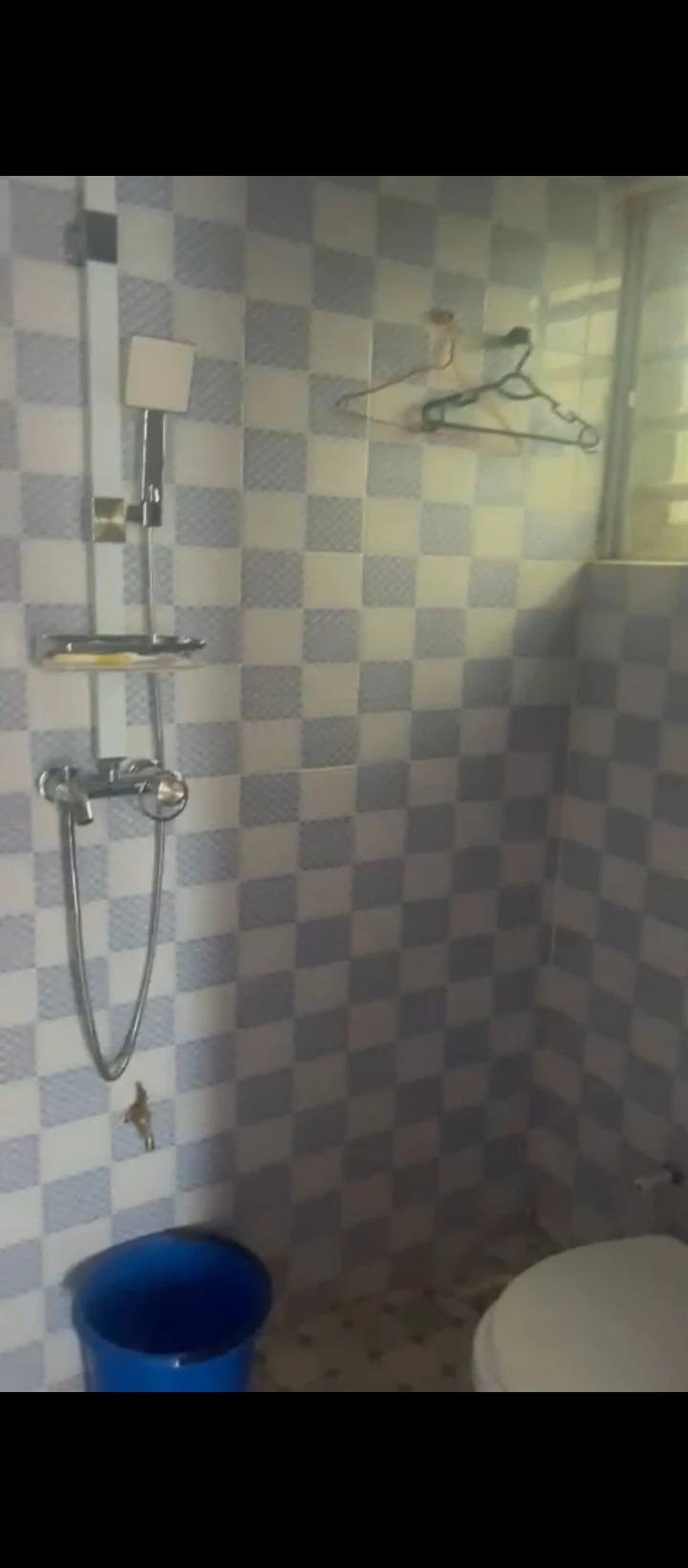 3 Bedroom Flat for Rent in Peanut sapele road, Edo - Image 2