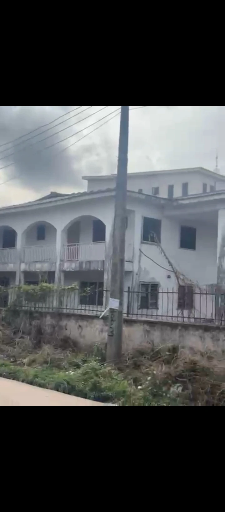 Duplex for Sale in Gra, Edo cover picture