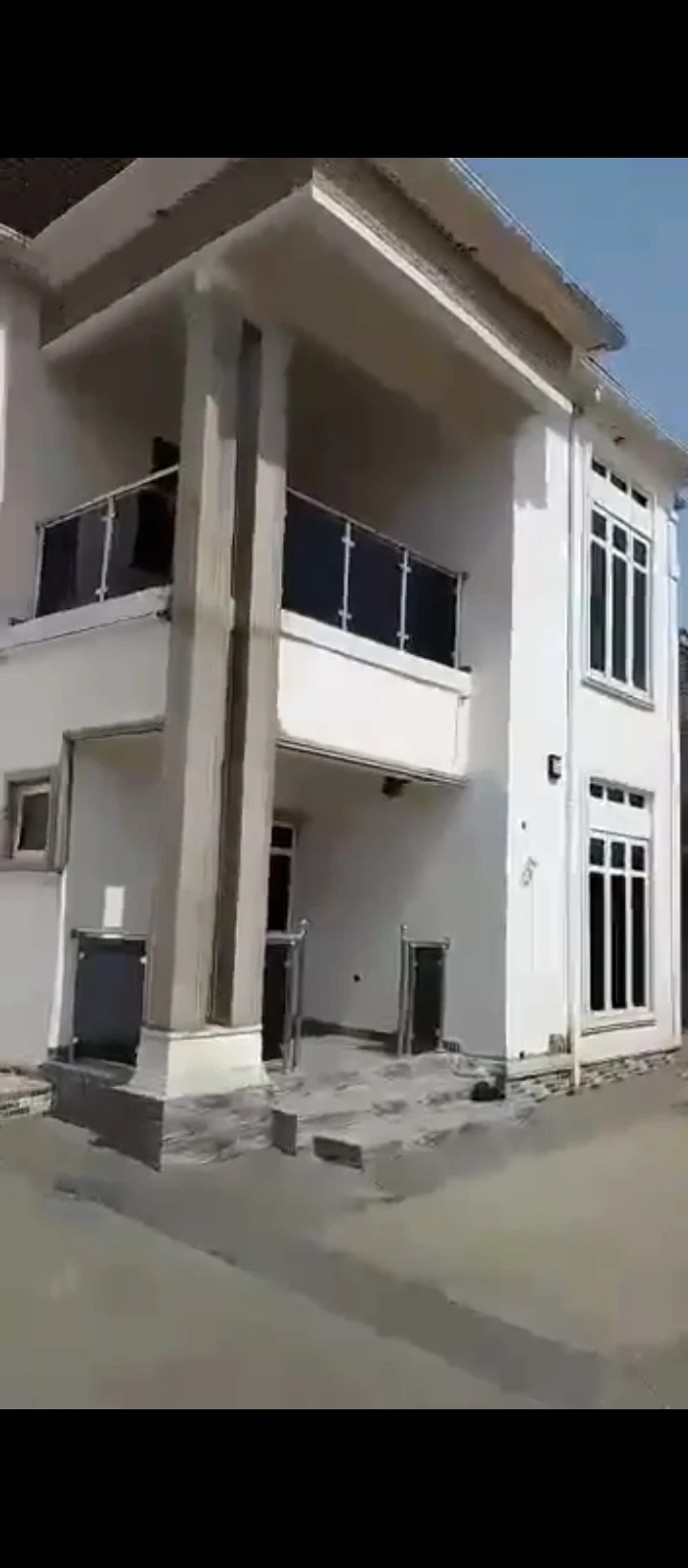 Duplex for Sale in Ugbor, Edo cover picture