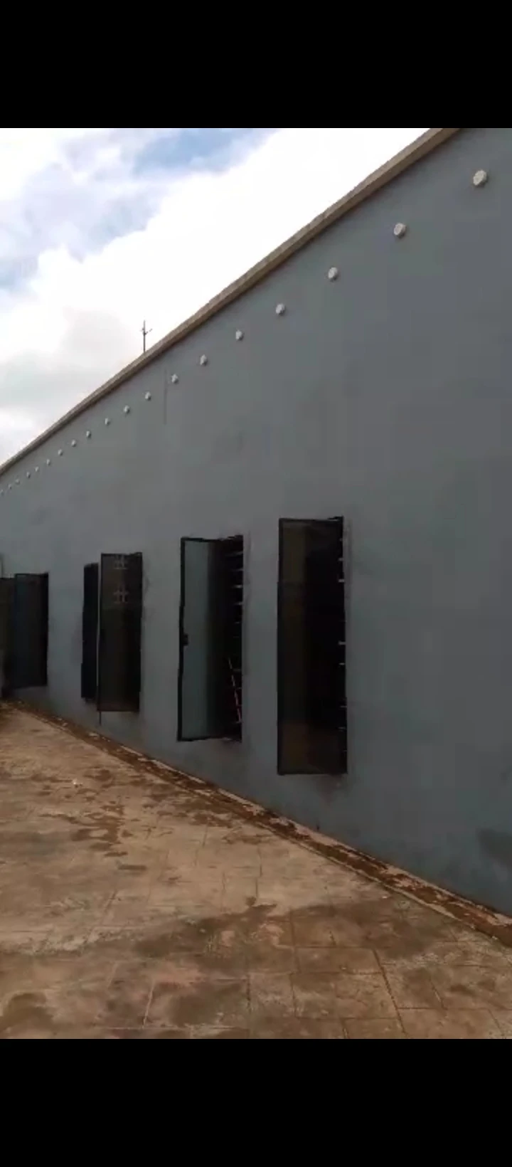 Lodge for Sale in Ogheghe sapele road, Edo cover picture