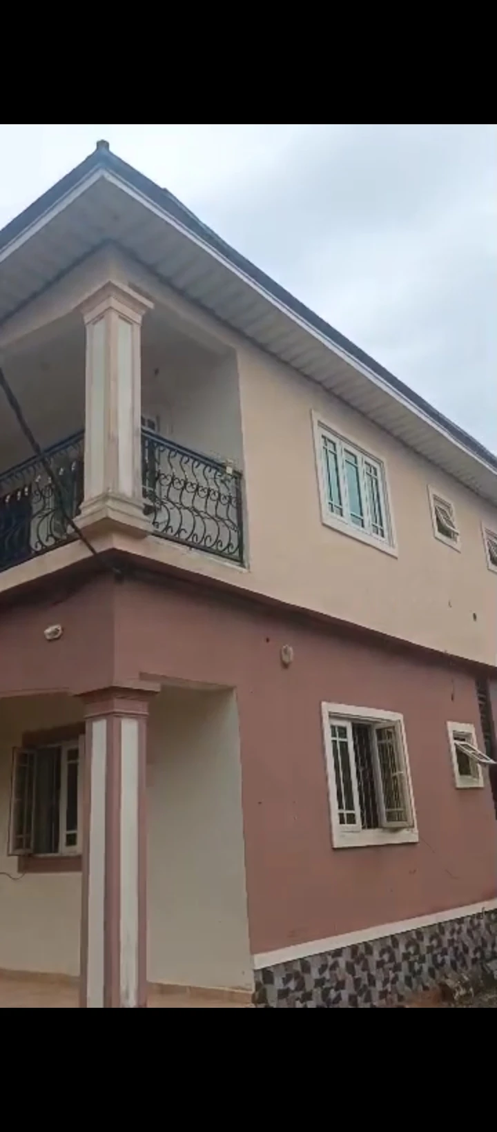 3 Bedroom Flat for Sale in Ugbor gra, Edo cover picture