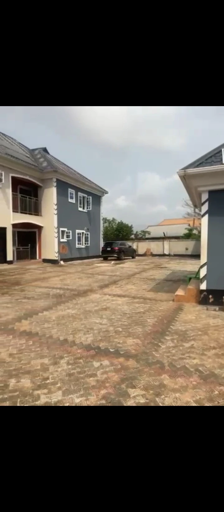 3 Bedroom Flat for Sale in Ogunwemnyi road/irhirhi/ugbor road, Edo cover picture