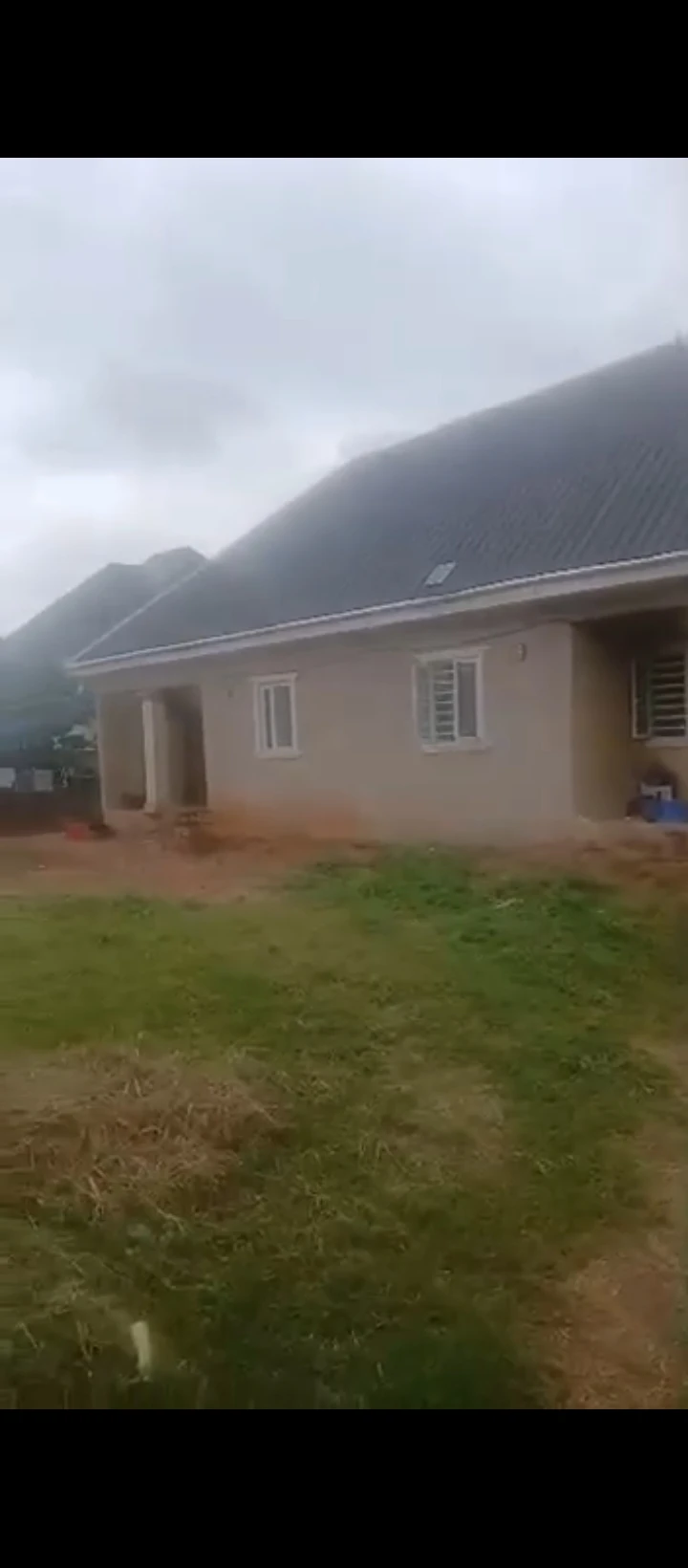2 Bedroom Flat for Sale in Okhoromi, Edo