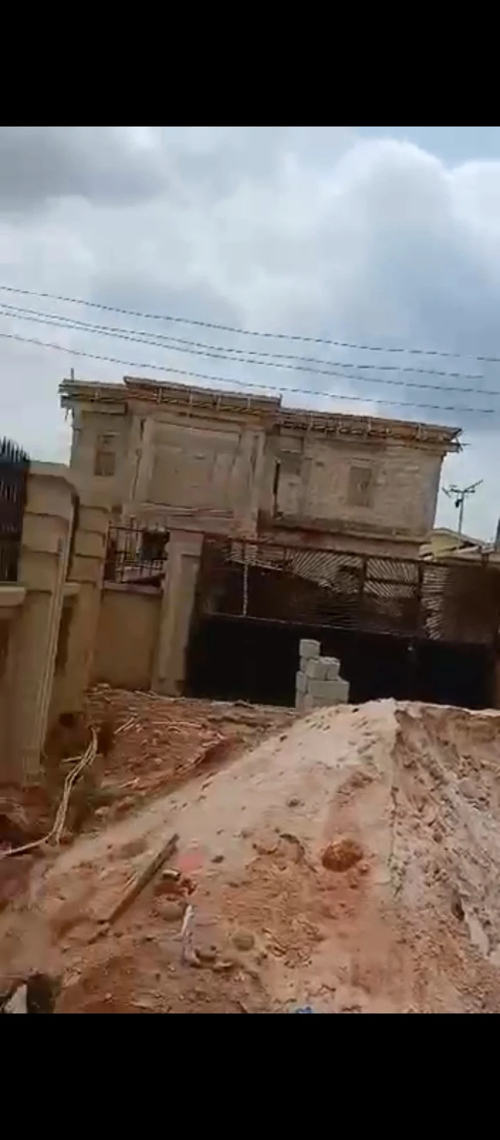4 Bedroom Flat for Sale in Ugbor, Edo cover picture