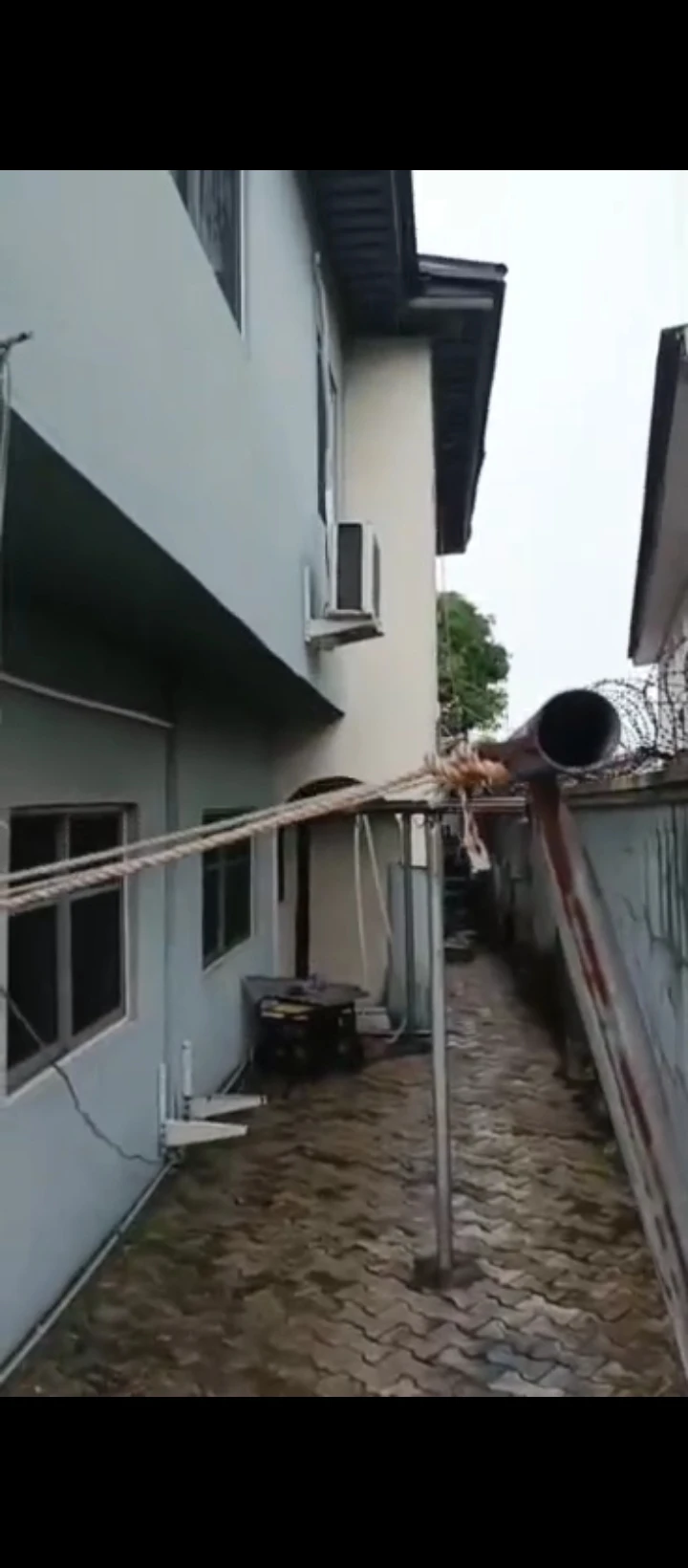 3 Bedroom Flat for Sale in Ihama gra, Edo