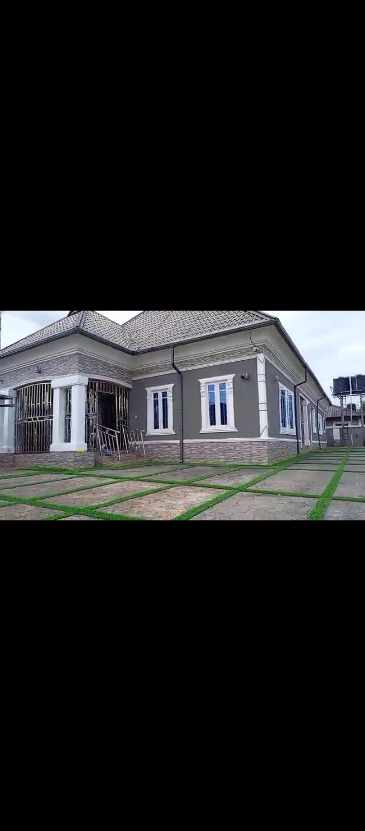 Bungalow for Sale in Sapele road, Edo cover picture