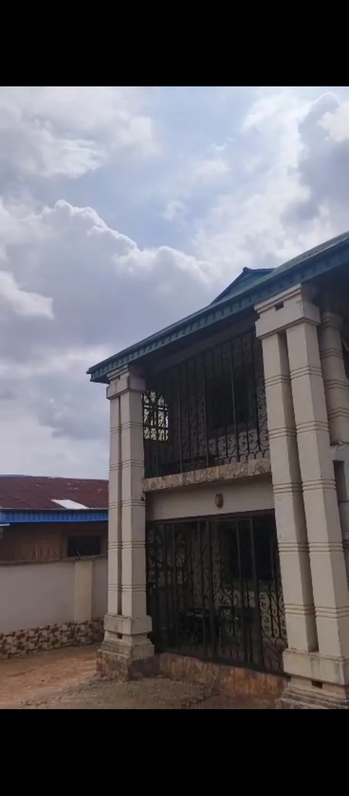 3 Bedroom Flat for Sale in Aduwawa, Edo cover picture