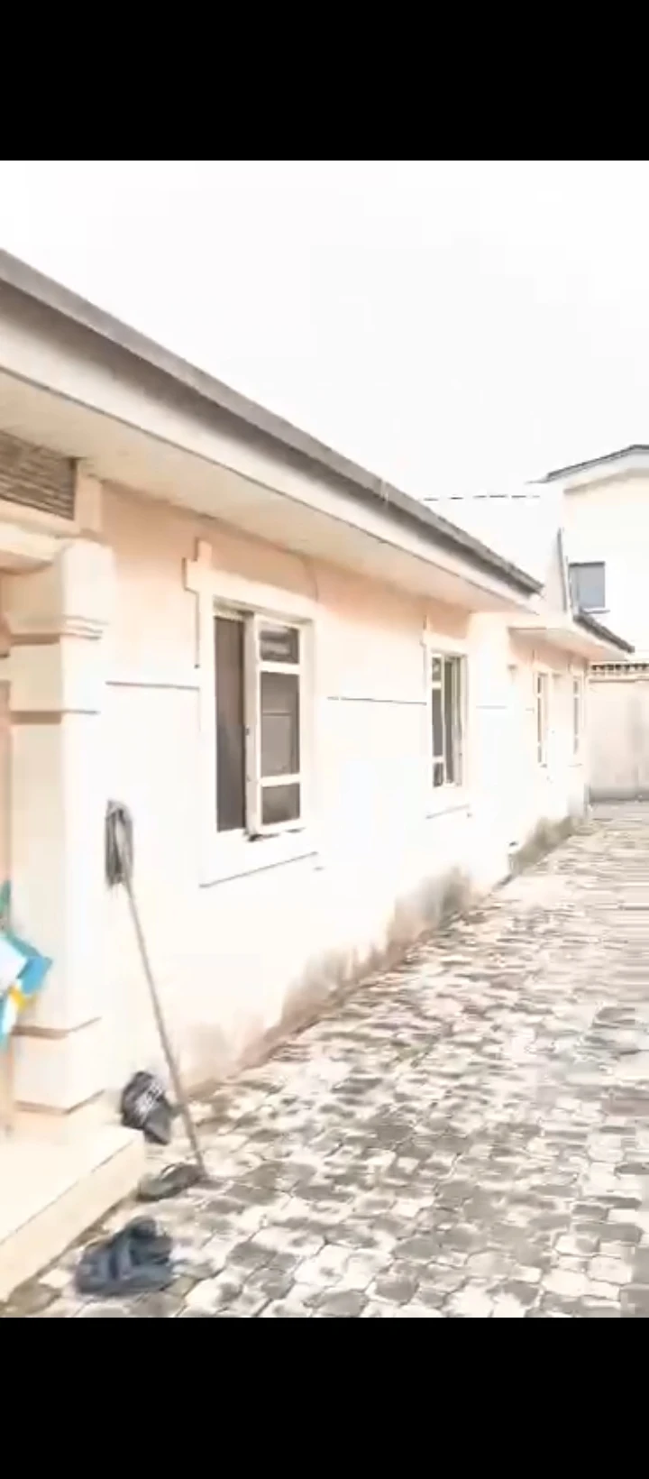 3 Bedroom Flat for Sale in 2nd ugbor gra, Edo cover picture