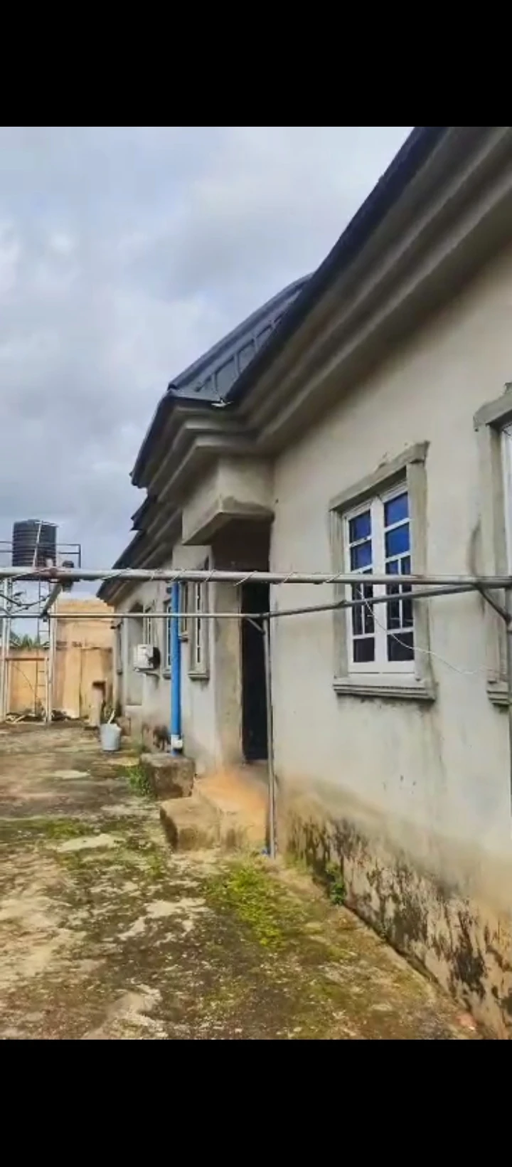 4 Bedroom Flat for Sale in Benin agbor road, Edo cover picture