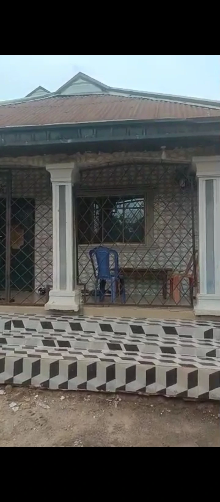 Bungalow for Sale in Sapele road, Edo cover picture