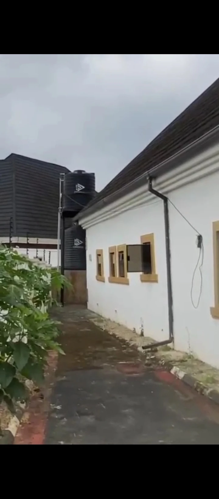 4 Bedroom Flat for Sale in Obayantor sapele road, Edo cover picture