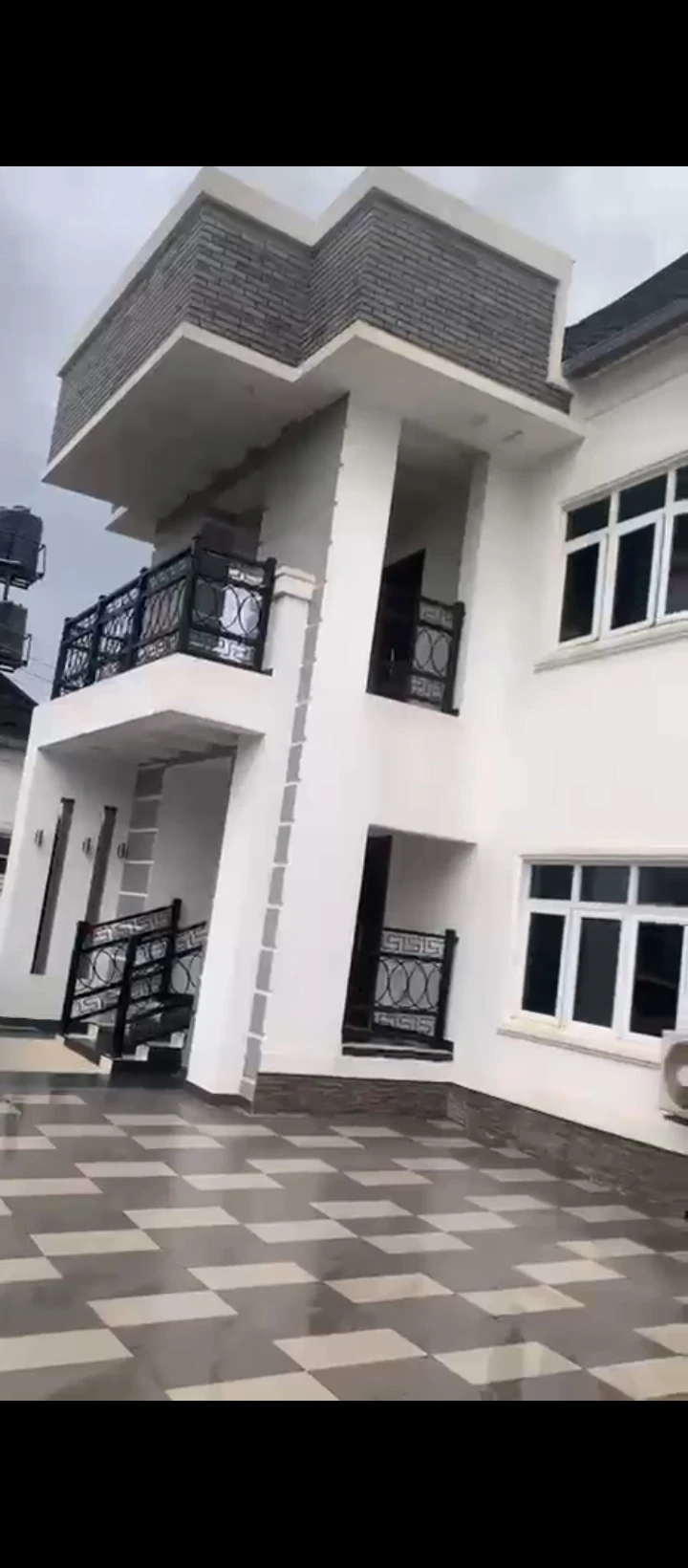 Duplex for Sale in Ugbor gra, Edo cover picture