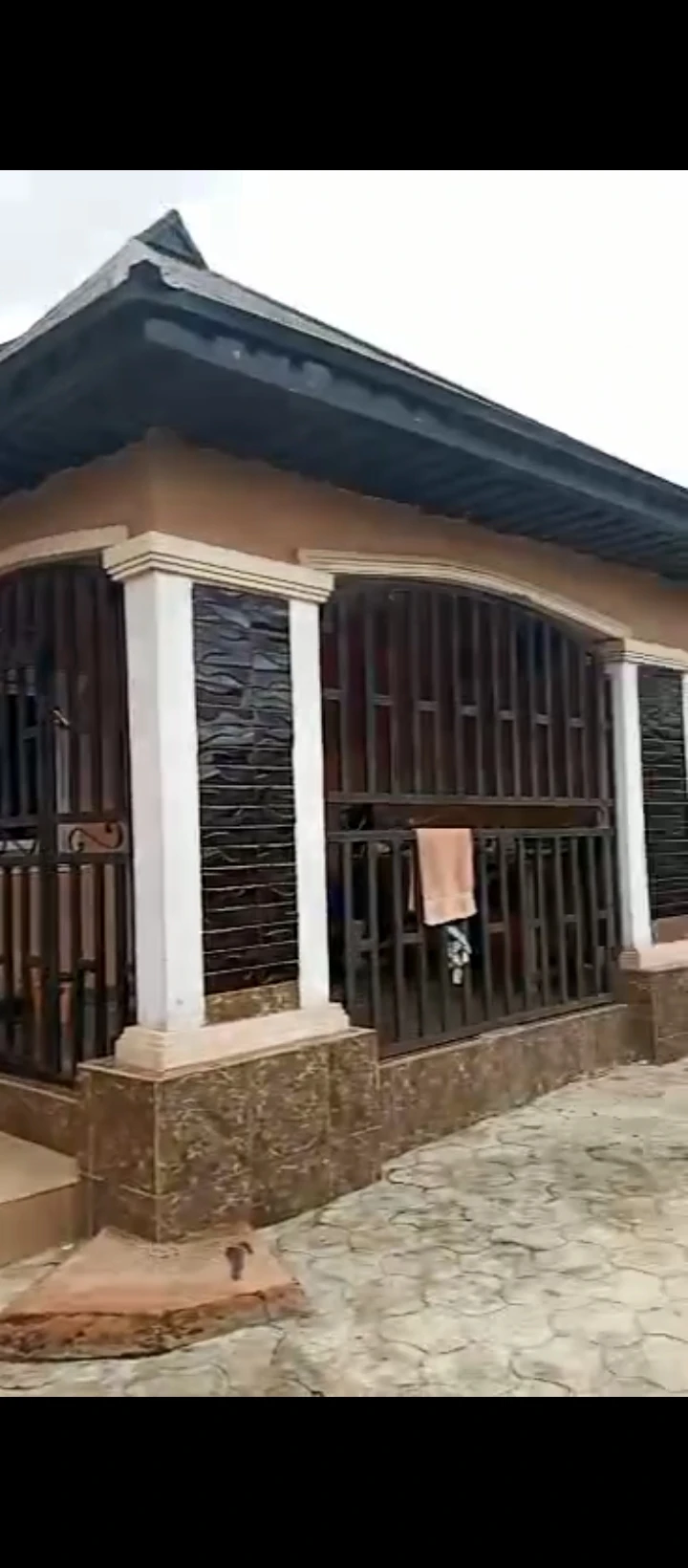 2 Bedroom Flat for Sale in Sapele road, Edo cover picture