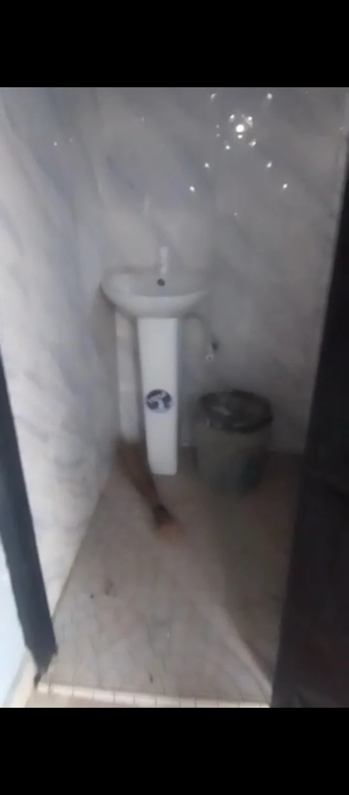 2 Bedroom Flat for Rent in Amagba GRA, Edo - Image 1