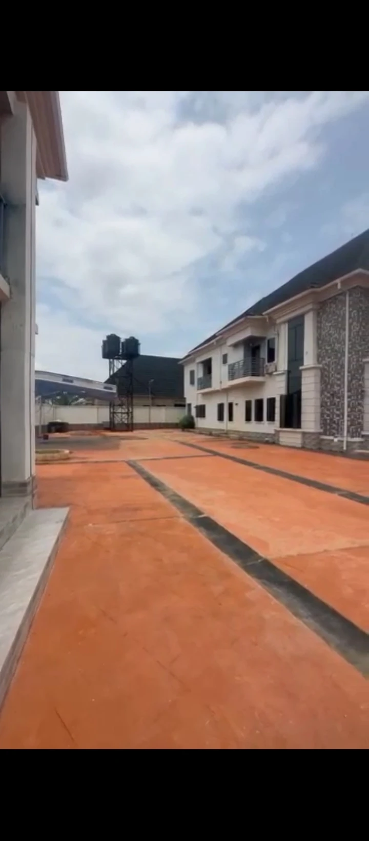 Duplex for Sale in Off airport road, Edo - Image 1
