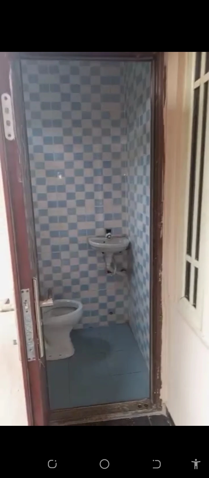 3 Bedroom Flat for Rent in Evhukhu off sapele road, Edo - Image 1