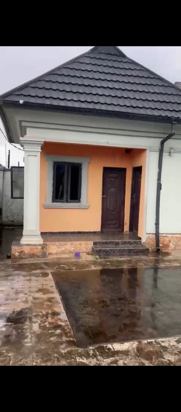 4 Bedroom Flat for Sale in Amagba Benin city, Edo - Image 1