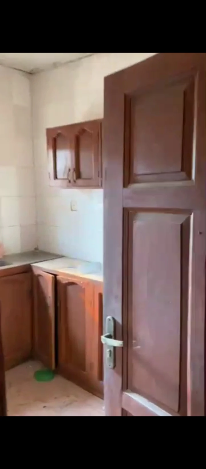 3 Bedroom Flat for Rent in Ogunmwenyi Ugbor, Edo - Image 1