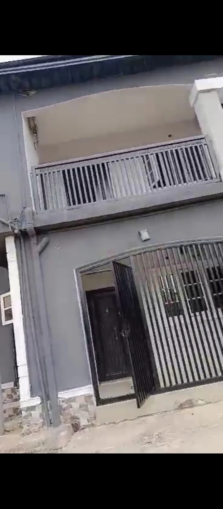 3 Bedroom Flat for Rent in Amagba GRA, Edo - Image 1