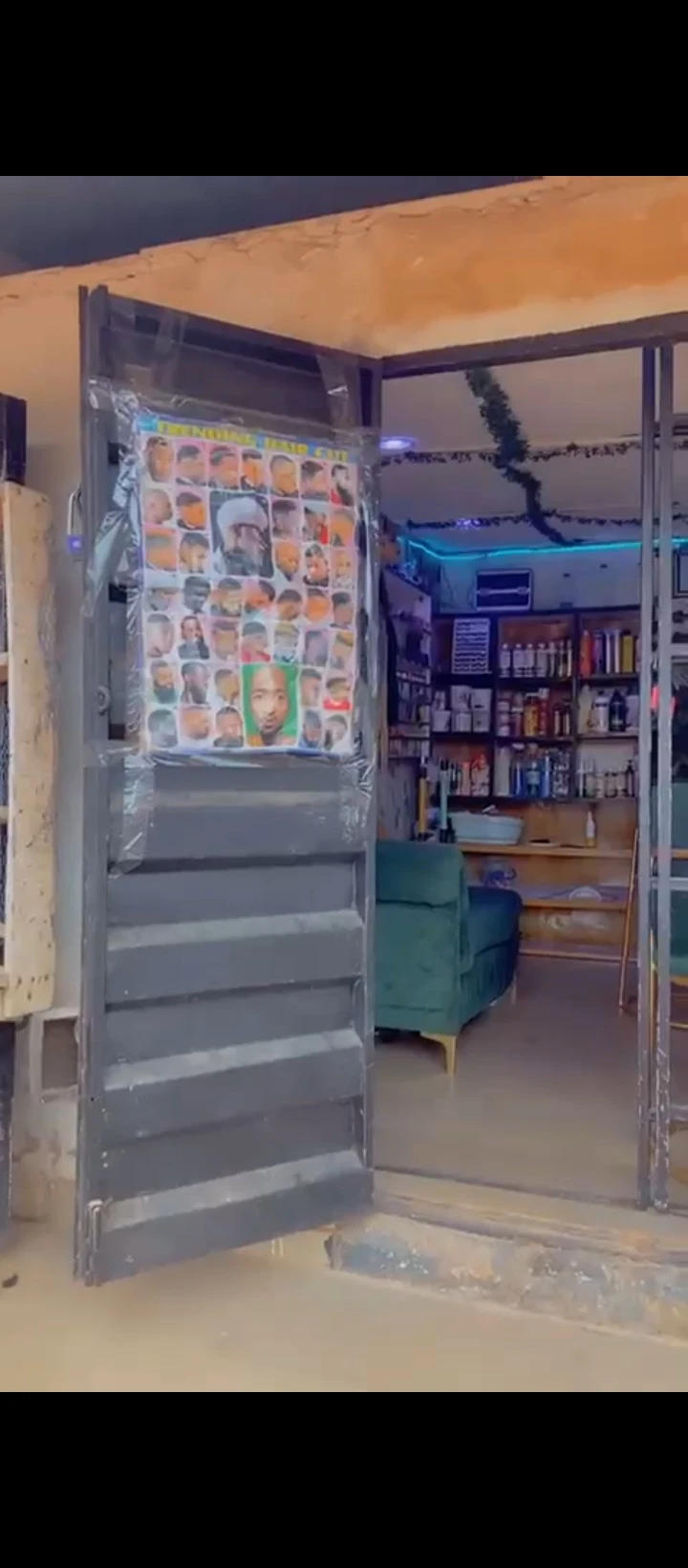 Store for Sale in Off SAPELE ROAD BY PZ, Edo - Image 1