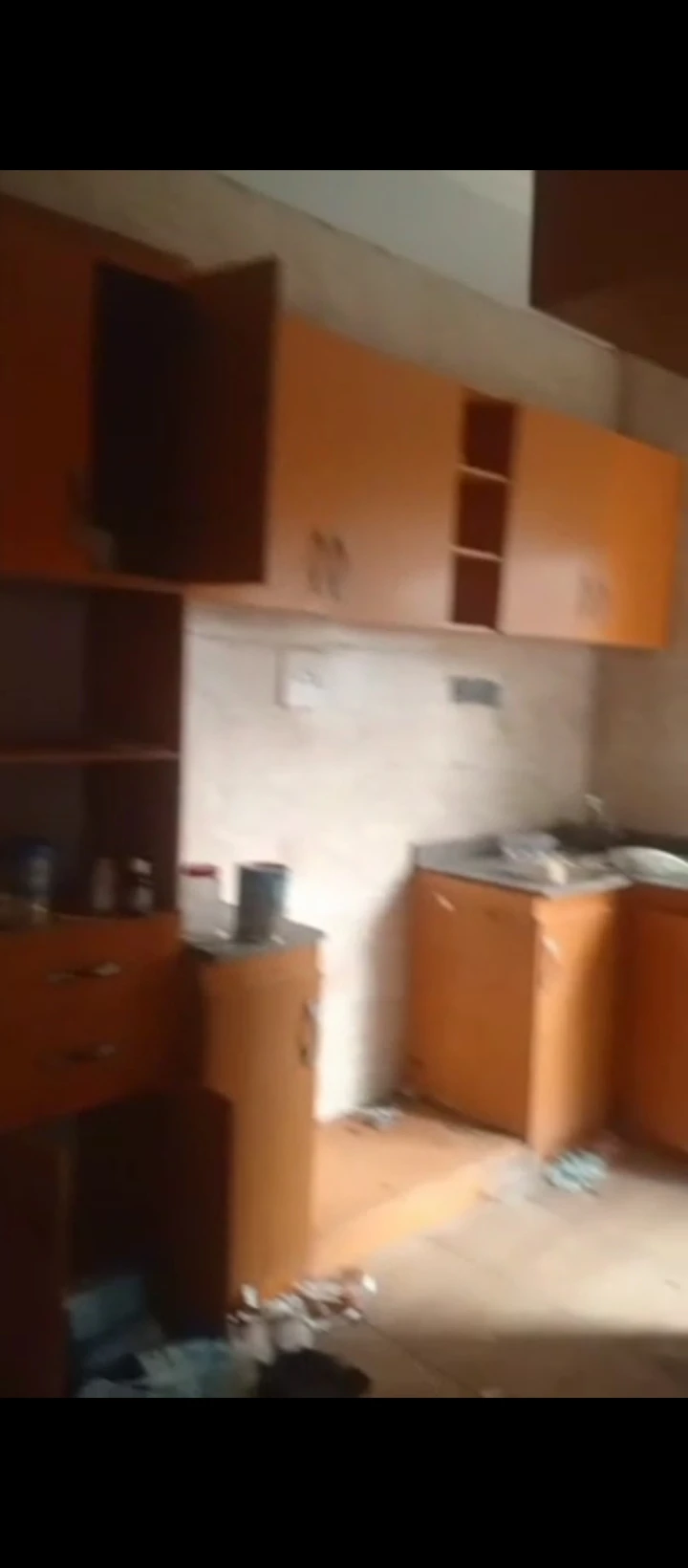 3 Bedroom Flat for Sale in limit road Etete, Edo - Image 1