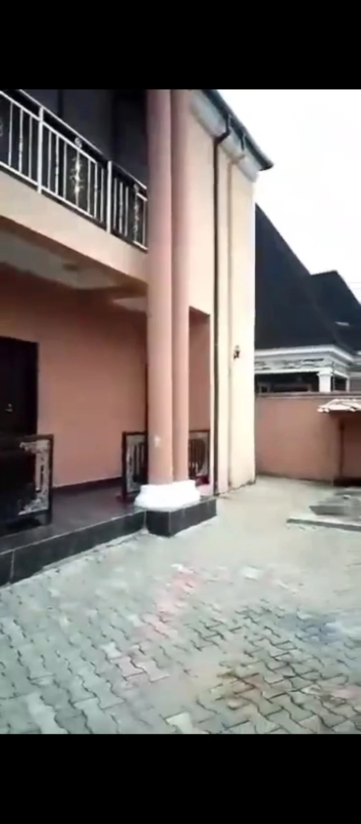 Duplex for Sale in OPETE NEAR WARRI, DELTA STATE., Delta - Image 1