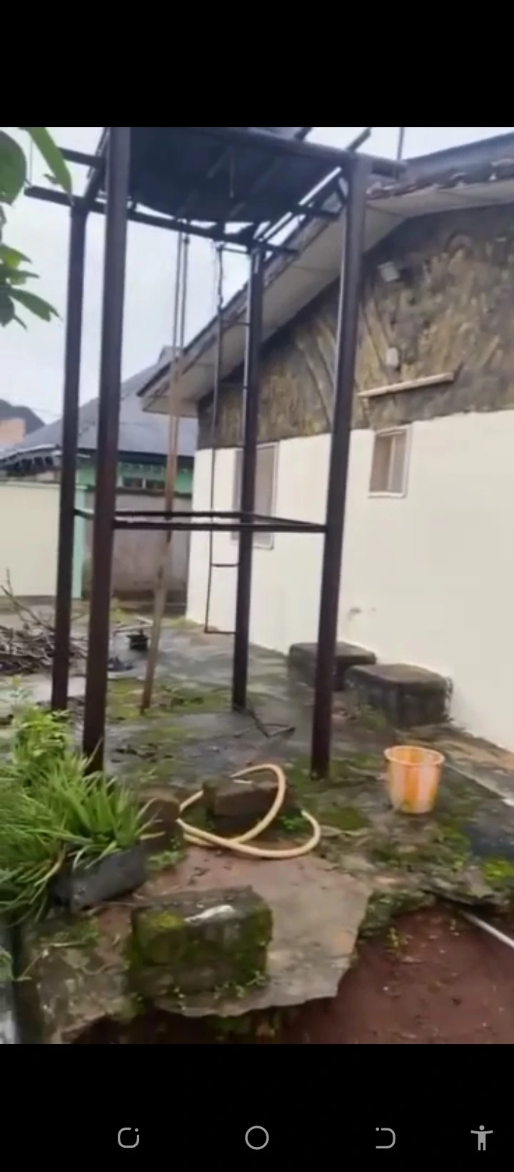 3 Bedroom Flat for Sale in Along Reuben agho tarred Rd G.R.A  BeninCity..‼️, Edo - Image 1
