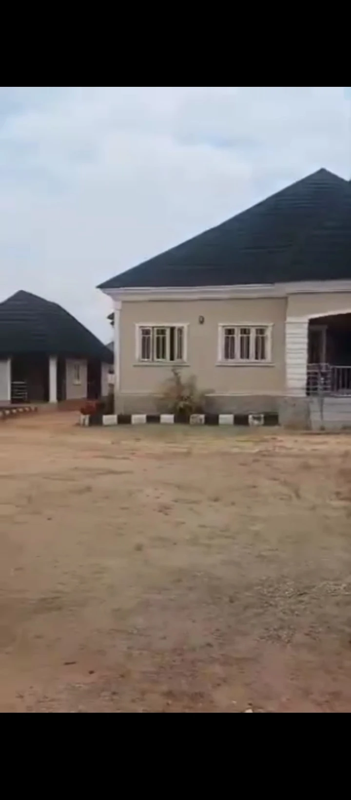 Bungalow for Sale in Country home road, Edo - Image 1