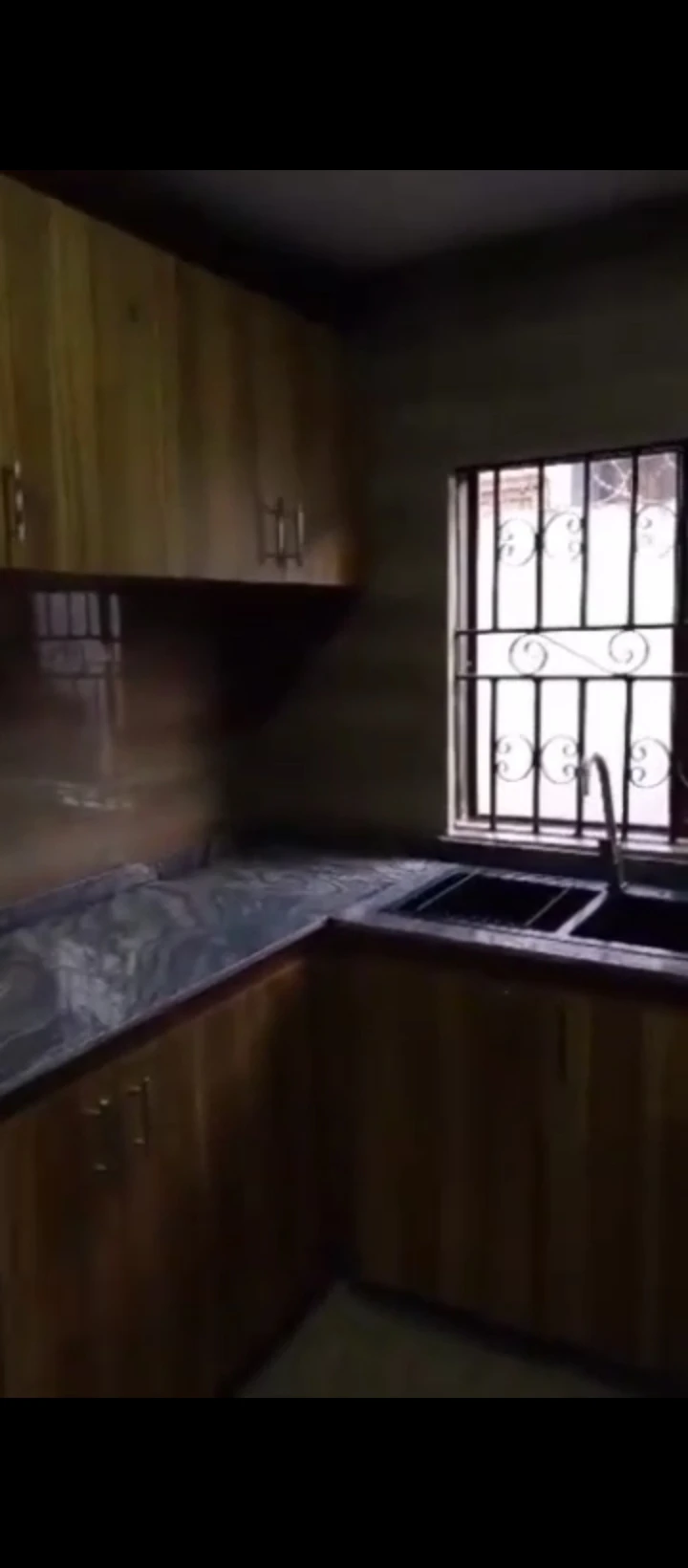 3 Bedroom Flat for Sale in Abuja Quarter, Edo - Image 1