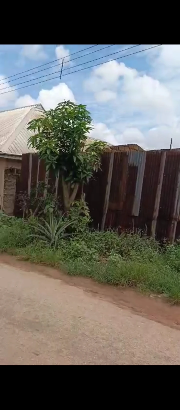 Land for Sale in off Airport✈️ Road and off Akenzua back of stadium🏟 BeninCity.., Edo - Image 1