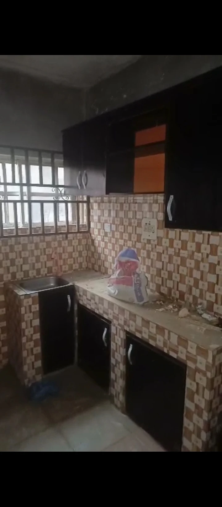3 Bedroom Flat for Rent in Ugbor, Edo - Image 1