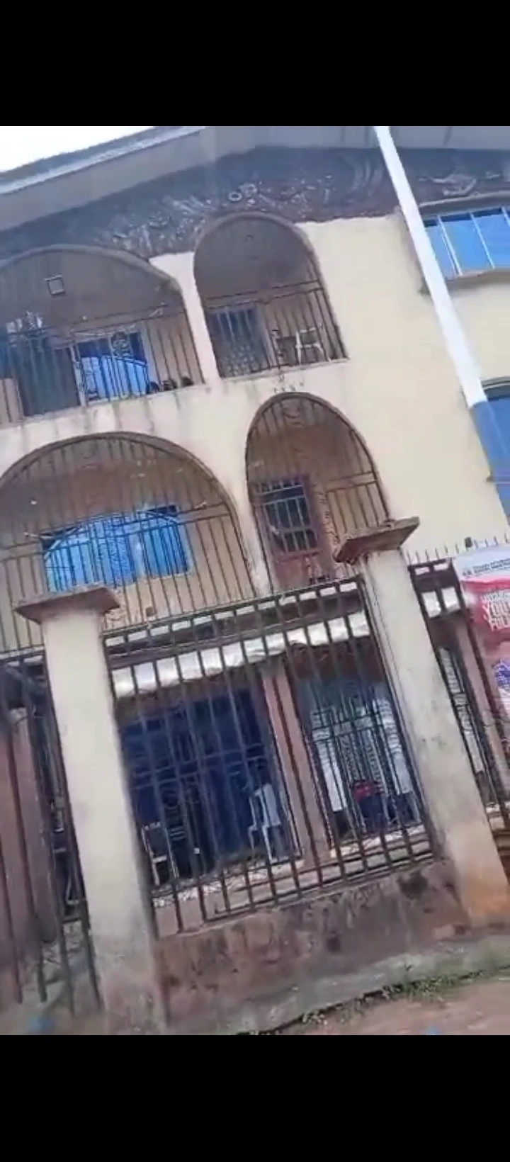 Duplex for Sale in Osakpari off mm way, Edo - Image 1