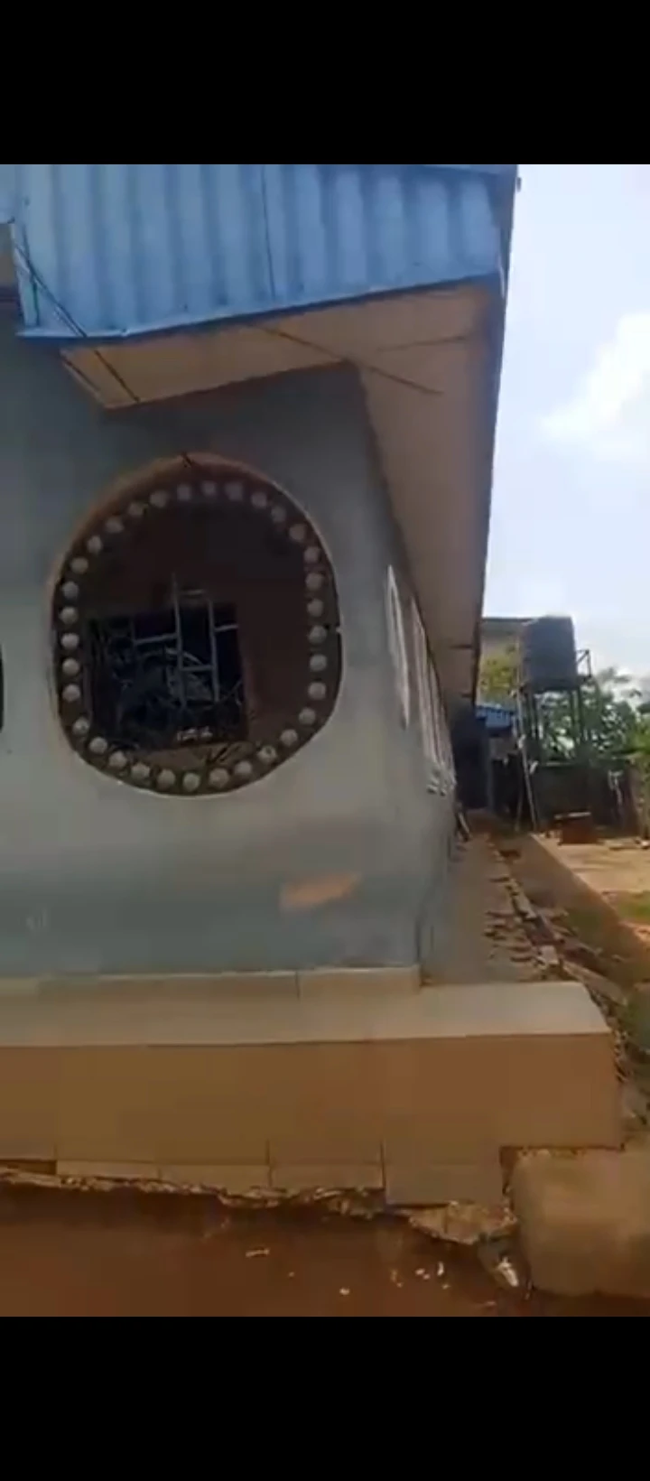 Bungalow for Sale in Off lucky way, Edo - Image 1